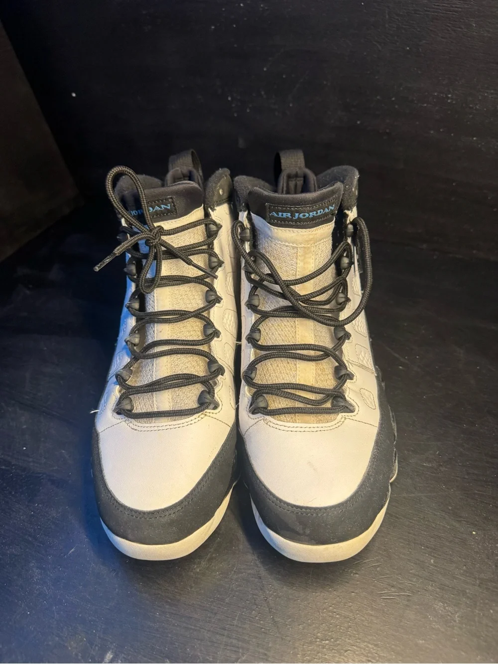 Jordan 9 -Top Sneakers in Light Gray and Black with Blue no insole